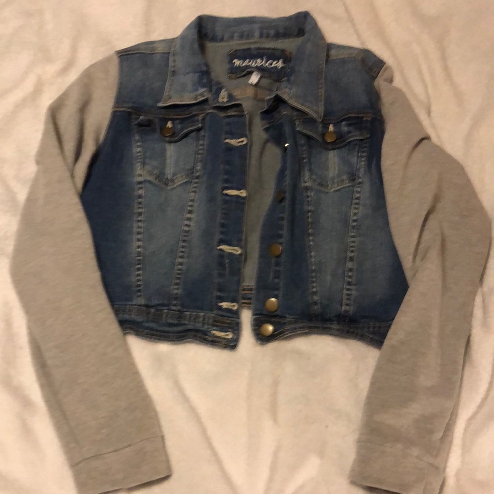 Crop denim jacket